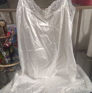 Women’s White Lace-Trim Satin Camisole Pajama Set Sz 2x
